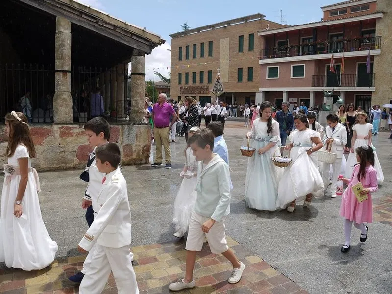 Imágenes de la procesión de Carbajosa de la Sagrada
