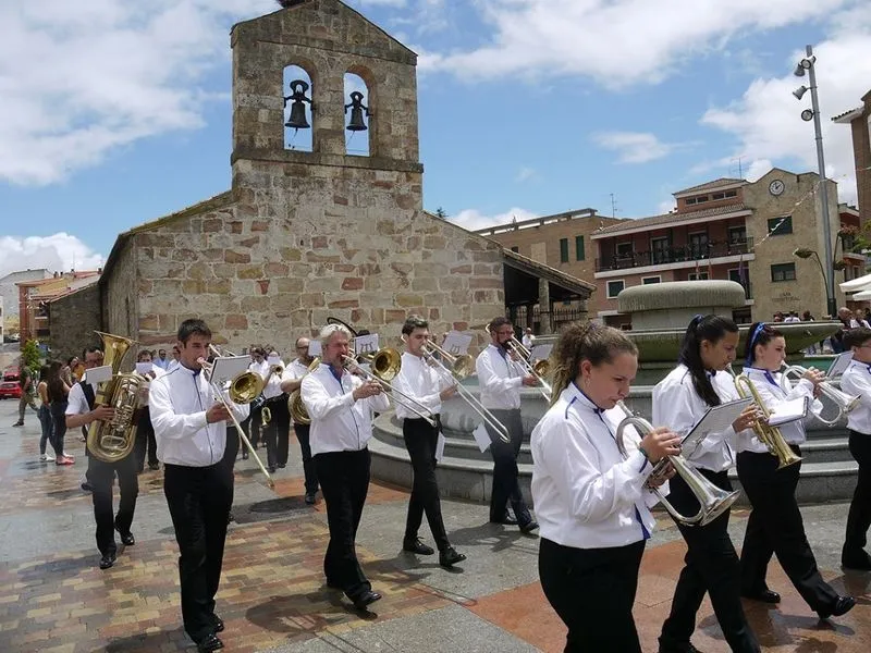 Imágenes de la procesión de Carbajosa de la Sagrada