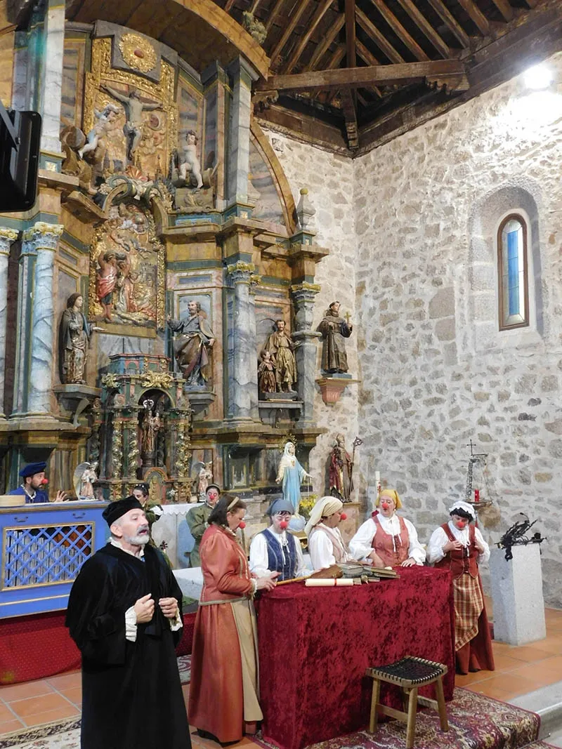 Foto 3 - San Esteban de la Sierra suma otro &eacute;xito en la gira teatral de Lazarillo de Tormes con &ldquo;Buscando a Nebrija&rdquo; 
