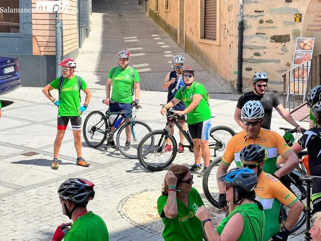Foto 3 - ALCER Salamanca pedalea para dar visibilidad a los pacientes renales
