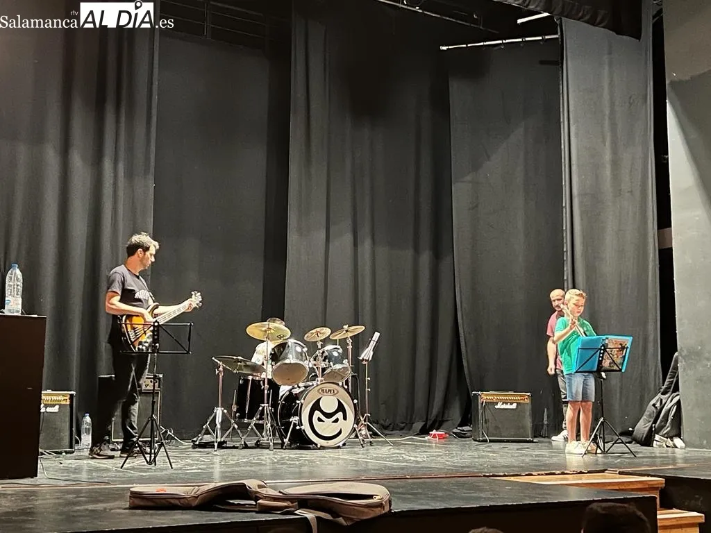 Foto 9 - Los peque&ntilde;os grandes artistas de la Escuela Municipal de M&uacute;sica demuestran lo aprendido