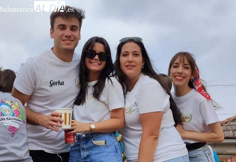 Entretenido encierro con vacas de Rollanejo en El Cubo de Don Sancho