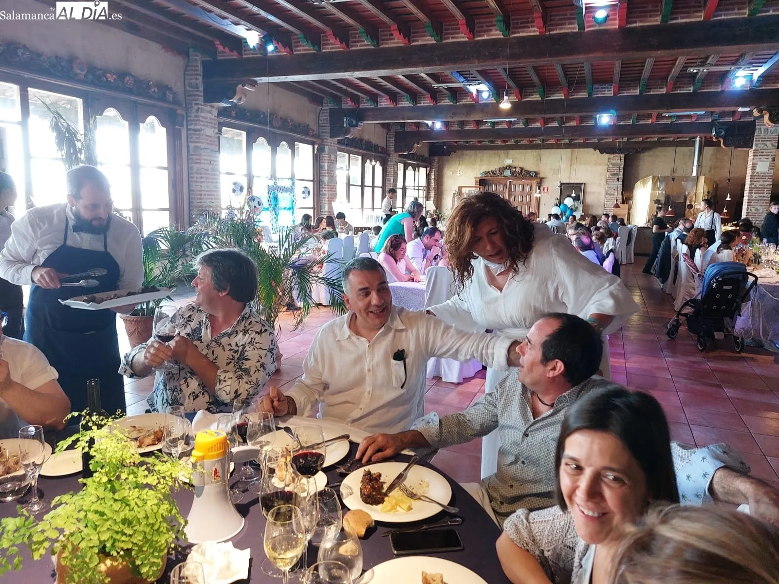 Foto 3 - Los Quintos del 71 se van de celebraci&oacute;n