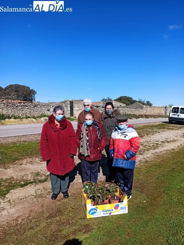 Proyecto 'Vida en las flores' coordinado por la Asociación Peña Gaviota en Villavieja de Yeltes