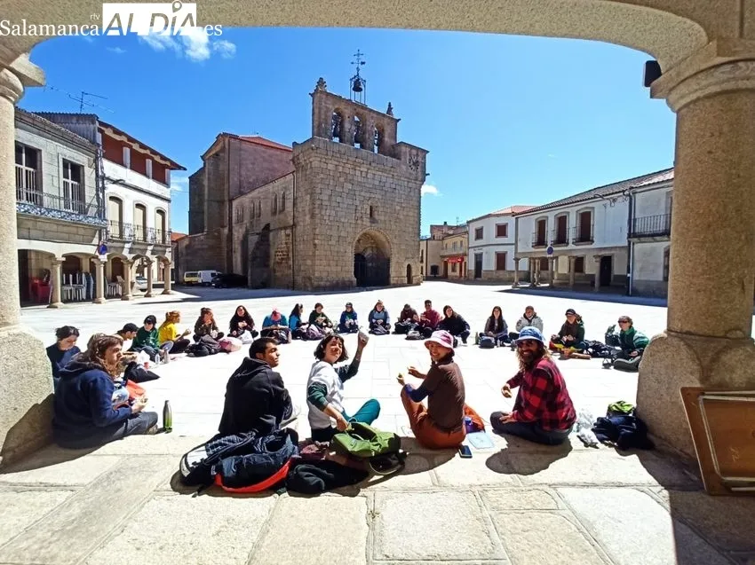 Proyecto 'Vida en las flores' coordinado por la Asociación Peña Gaviota en Villavieja de Yeltes