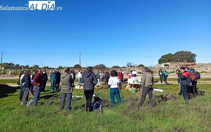 Proyecto 'Vida en las flores' coordinado por la Asociación Peña Gaviota en Villavieja de Yeltes