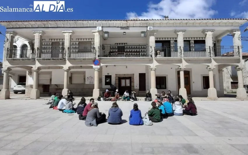 Proyecto 'Vida en las flores' coordinado por la Asociación Peña Gaviota en Villavieja de Yeltes