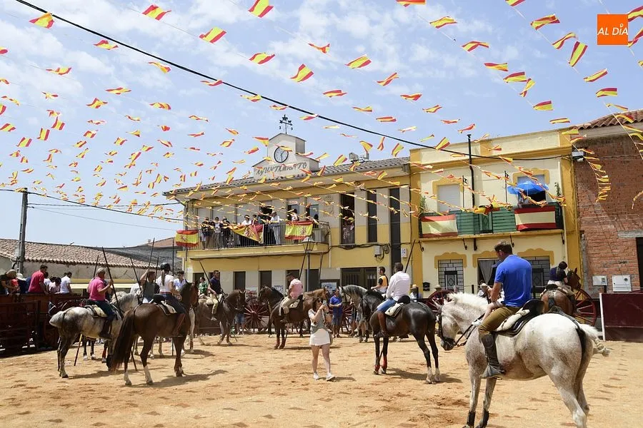 EL encierro a caballo es el espectáculo estrella de las fiestas de San Antonio/ Rep.Gráfico: Adrián M. Pastor