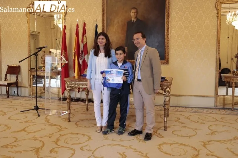 Entrega de los premios del Concurso Infantil de Aqualia, en el Ayuntamiento de Salamanca. Foto de David Sañudo