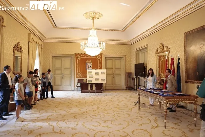 Entrega de los premios del Concurso Infantil de Aqualia, en el Ayuntamiento de Salamanca. Foto de David Sañudo