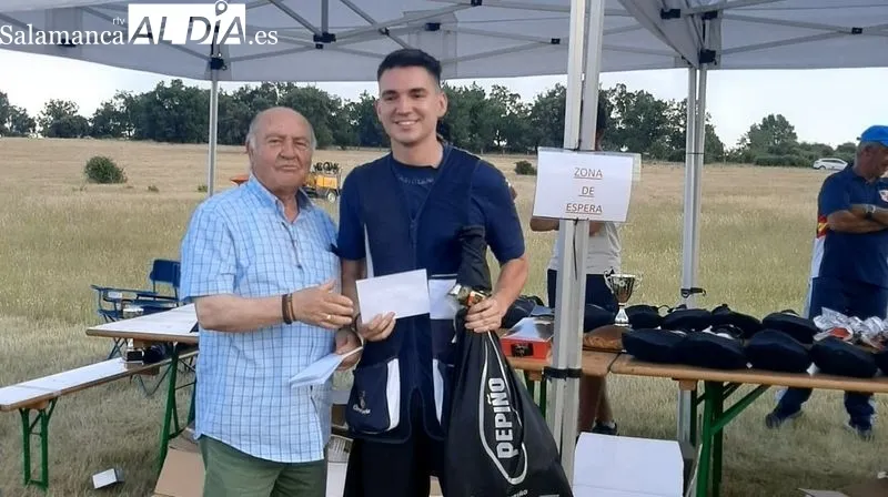 Los ganadores de las tiradas al plato recibieron trofeos y regalos