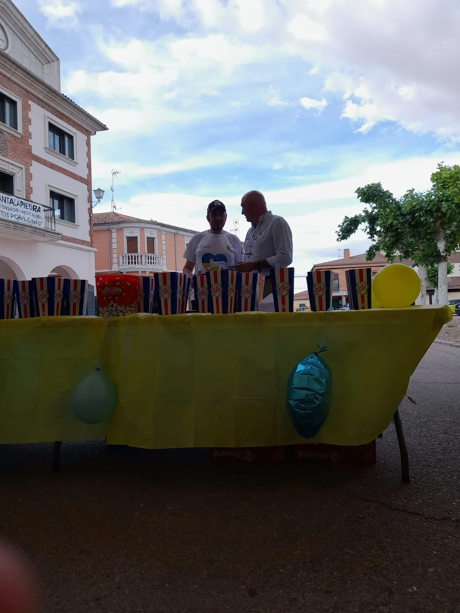 Foto 3 - 'El sabor de las nubes' de Teo Marcos cautiva Cantalapiedra para ayudar a refugiados ucranianos