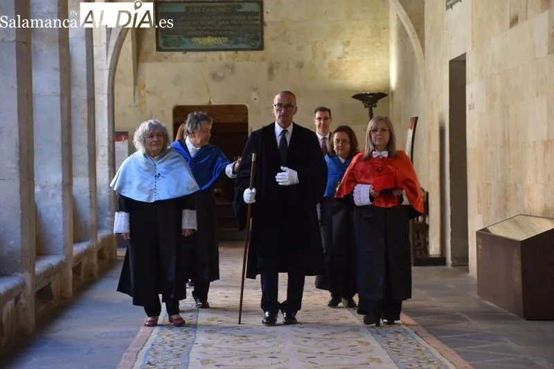Ceremonia en el Paraninfo para el nombramiento de dos nuevos doctores honoris causa de la USAL, la antropóloga argentina Rita Segato y el neurofisiólogo colombiano Norberto G. Cairasco