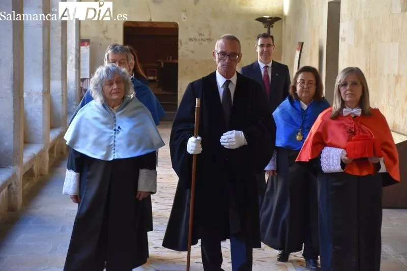 Ceremonia en el Paraninfo para el nombramiento de dos nuevos doctores honoris causa de la USAL, la antropóloga argentina Rita Segato y el neurofisiólogo colombiano Norberto G. Cairasco