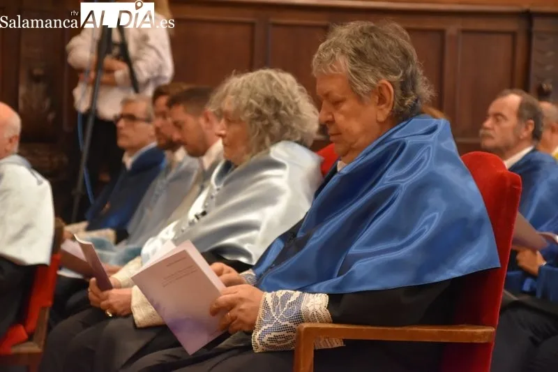 Ceremonia en el Paraninfo para el nombramiento de dos nuevos doctores honoris causa de la USAL, la antropóloga argentina Rita Segato y el neurofisiólogo colombiano Norberto G. Cairasco