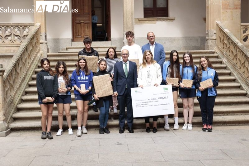 Entrega de los premios a escolares del VI Concurso de Vídeos de Educación Tributaria, en la Diputación de Salamanca. Foto de David Sañudo