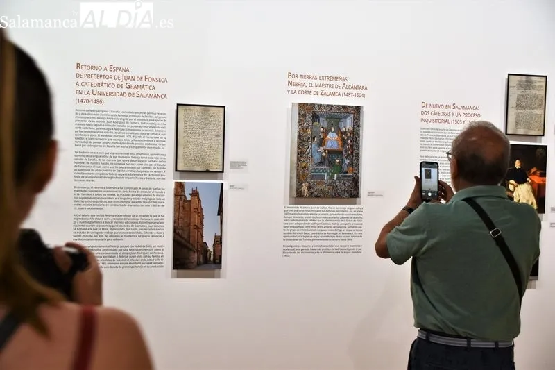 Apertura de la exposición “Nebrija, el ideal humanista”, en el Patio de Escuelas Menores de la Universidad de Salamanca