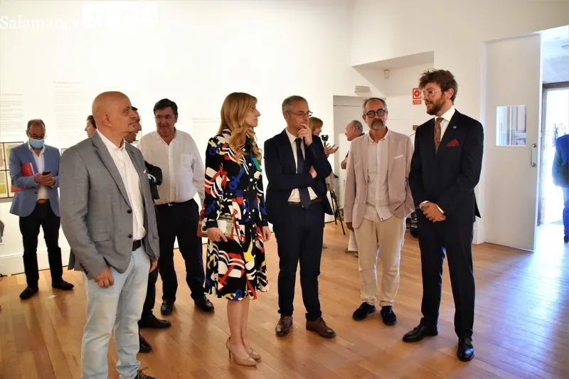 Apertura de la exposición “Nebrija, el ideal humanista”, en el Patio de Escuelas Menores de la Universidad de Salamanca