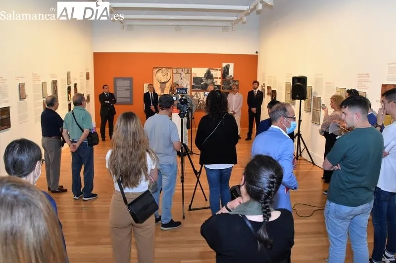 Apertura de la exposición “Nebrija, el ideal humanista”, en el Patio de Escuelas Menores de la Universidad de Salamanca