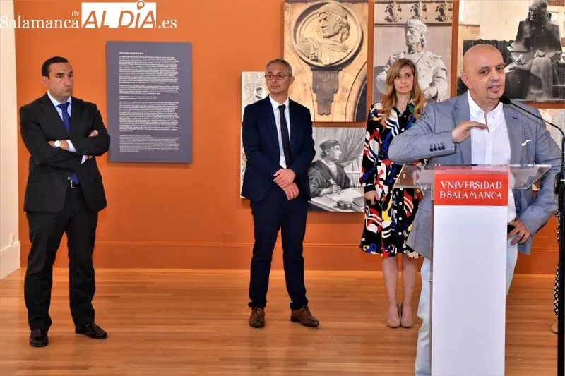 Apertura de la exposición “Nebrija, el ideal humanista”, en el Patio de Escuelas Menores de la Universidad de Salamanca