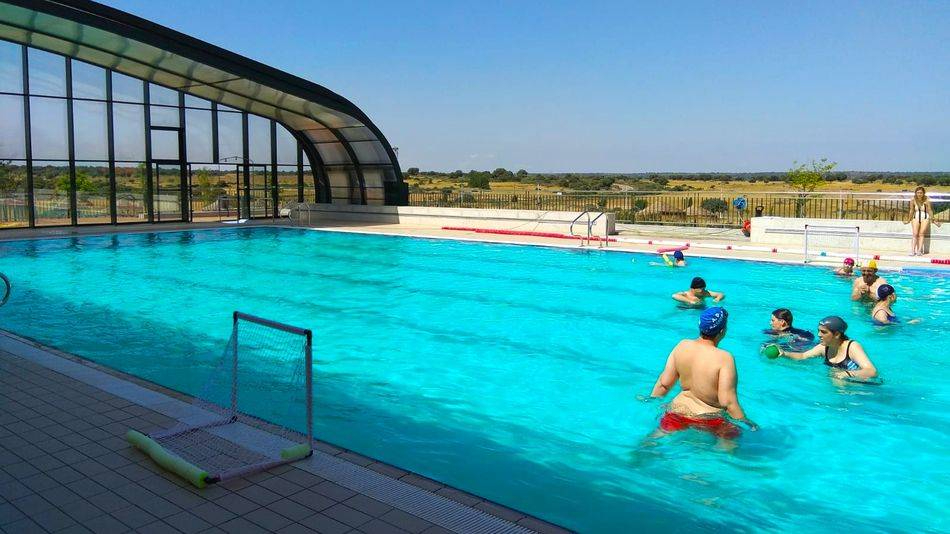 Con la llegada del verano la piscina de Sardón de los Frailes abre su cúpula para disfrutar del Sol y del aire de este coqueto municipio de La Ramajería 