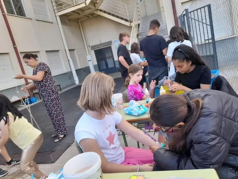 Mercadillo Solidario en el Colegio Antonio Machado