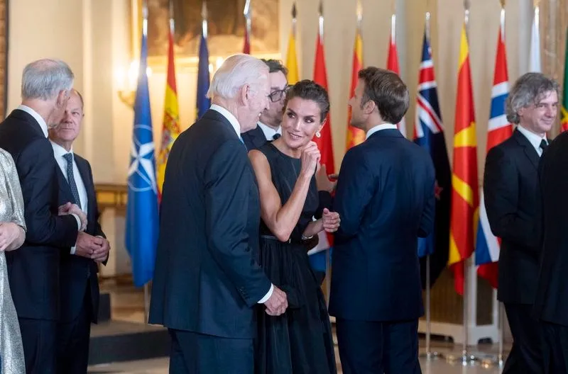 Invitados a la cena de Gala Real para los participantes de la Cumbre de la OTAN, en el Palacio Real. Foto de Europa Press