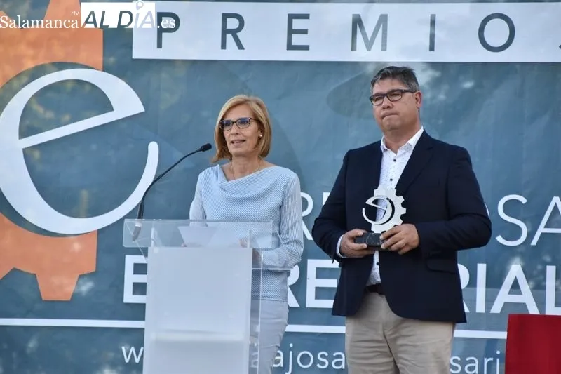 Foto 12 - Reconocimiento a seis empresas en los Premios Carbajosa Empresarial 