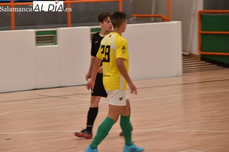 Foto 6 - 400 jugadores ense&ntilde;an su talento en el Torneo de F&uacute;tbol Sala &lsquo;Ciudad de Salamanca&rsquo;