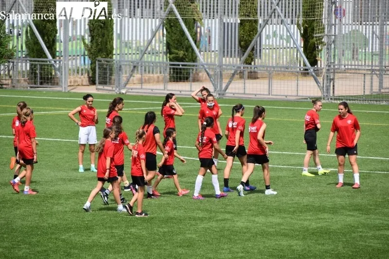 Foto 11 - El Salamanca FF celebra su 10&ordm; aniversario por todo lo alto