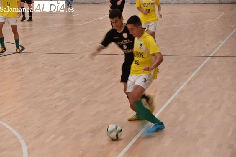 Foto 4 - 400 jugadores ense&ntilde;an su talento en el Torneo de F&uacute;tbol Sala &lsquo;Ciudad de Salamanca&rsquo;
