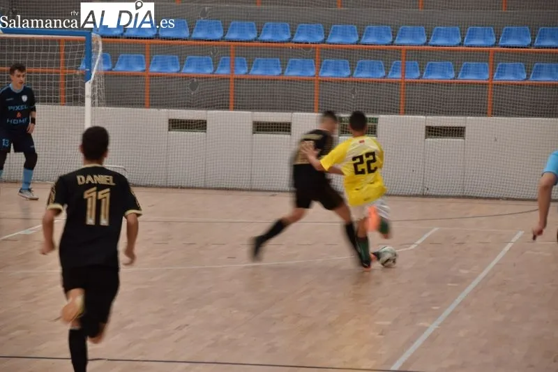 Foto 3 - 400 jugadores ense&ntilde;an su talento en el Torneo de F&uacute;tbol Sala &lsquo;Ciudad de Salamanca&rsquo;