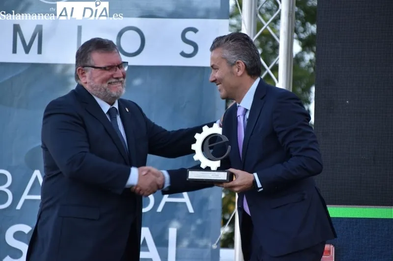 Foto 6 - Reconocimiento a seis empresas en los Premios Carbajosa Empresarial 