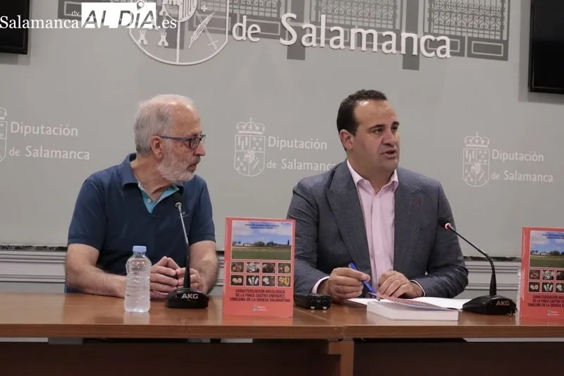 Presentación del libro 'Caracterización micológica de la Finca Castro Enríquez, emblema de la dehesa salmantina', en la Diputación de Salamanca. Foto de David Sañudo
