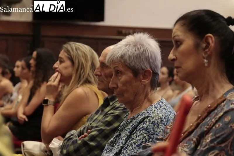 Entrega de medallas del 30 Aniversario de la Cátedra de Danza Alicia Alonso, en el Paraninfo de la Universidad de Salamanca. Foto de David Sañudo