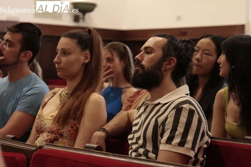 Entrega de medallas del 30 Aniversario de la Cátedra de Danza Alicia Alonso en el Paraninfo de la USAL. Foto de David Sañudo