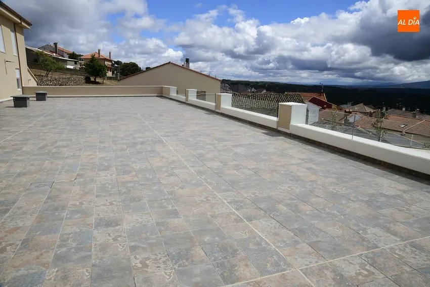 La residencia de mayores está ya terminada a espera de ser licitada para su puesta en funcionamiento/ Fotos: Adrián M. Pastor