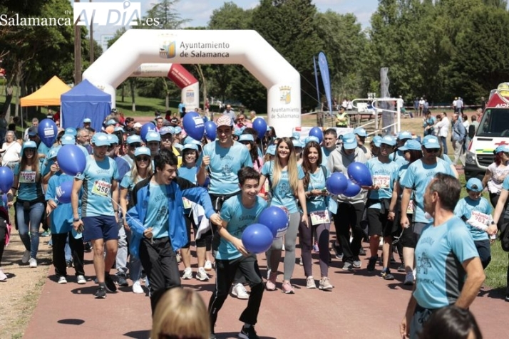 Salamanca se vuelca con el autismo gracias a la I Carrera Solidaria Ariadna y su Marcha Participativa