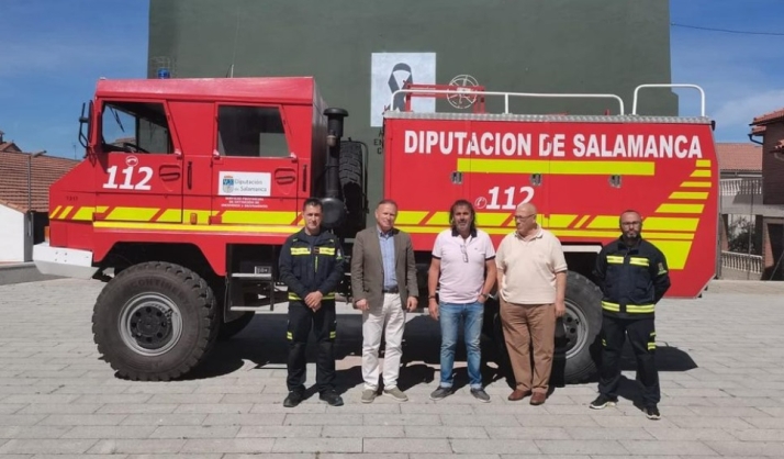 La Diputación entrega un camión de bomberos al Ayuntamiento de Agallas