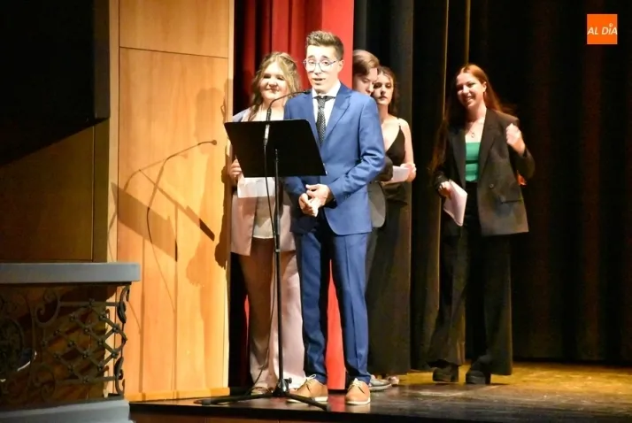 Teo Lázaro repasa en imágenes 20 años de vivencias ‘disfrutadas y sufridas’ en el “Carnaval con mayúsculas” | Imagen 2