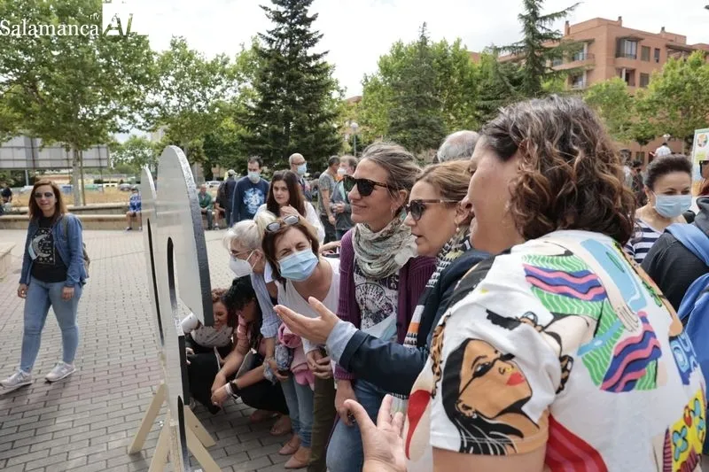 Acto lúdico-social para celebrar el 30 aniversario de Salud Mental Salamanca – AFEMC en la plaza de la Valmuza. Foto de David Sañudo