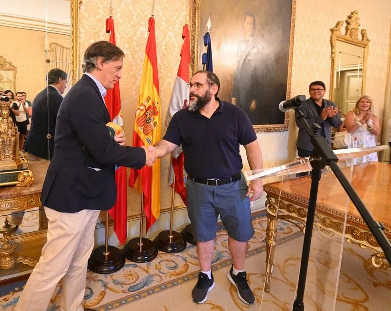 Foto 8 - Recibimiento a los estudiantes de los cursos de espa&ntilde;ol en la USAL