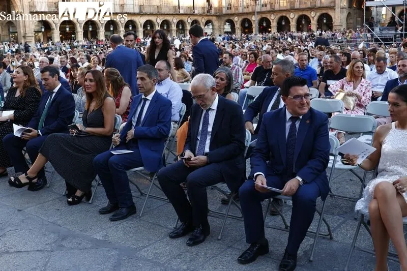Visita de la Reina Sofía a Salamanca para presidir el concierto en la Plaza Mayor