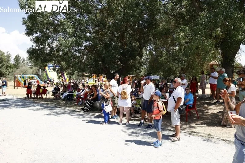 Ambiente en la Isla del Soto de Santa Marta este domingo
