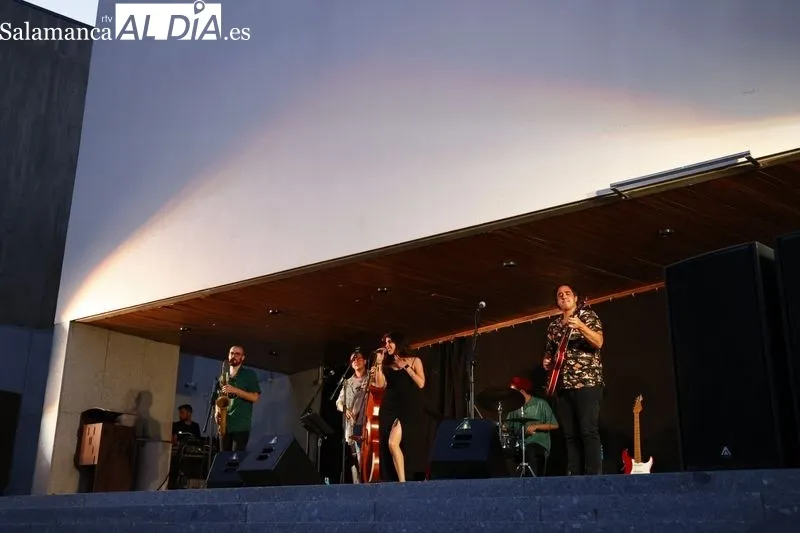 Concierto The Hateful Three Feat Lara Vizuete