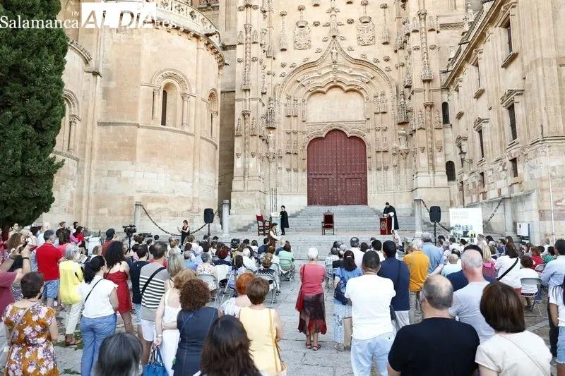Representación de 'Nebrija y los espejos', con Etón Teatro