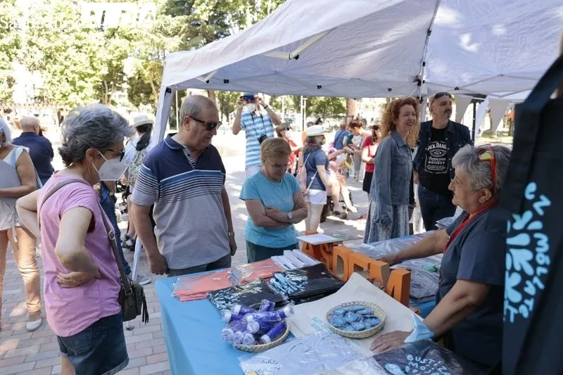 Los salmantinos disfrutan en La Alamedilla con 'Mójate 2022' en solidaridad con la esclerosis múltiple