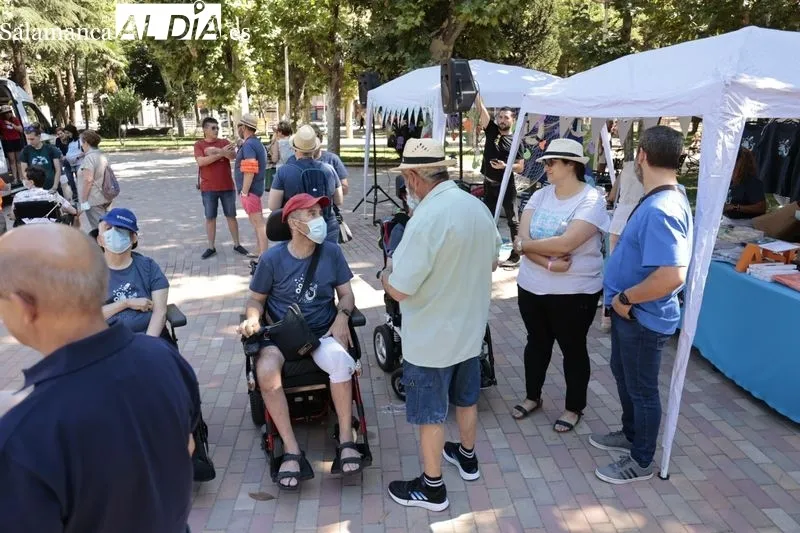 Los salmantinos disfrutan en La Alamedilla con 'Mójate 2022' en solidaridad con la esclerosis múltiple