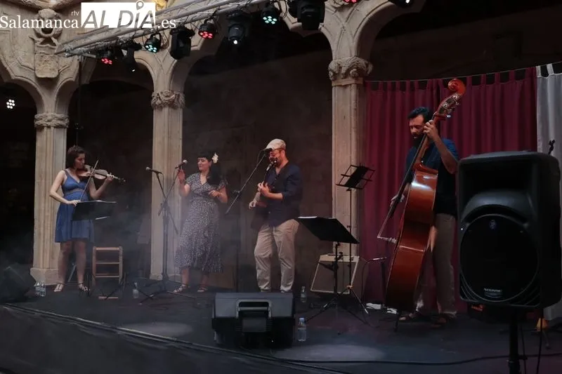 Concierto de Quimera en la Casa de las Conchas