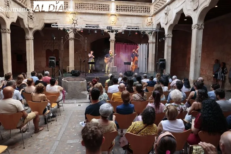 Concierto de Quimera en la Casa de las Conchas